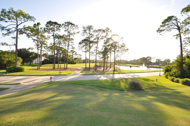 Building Photo - Furnished townhome! Located in Plantation ...