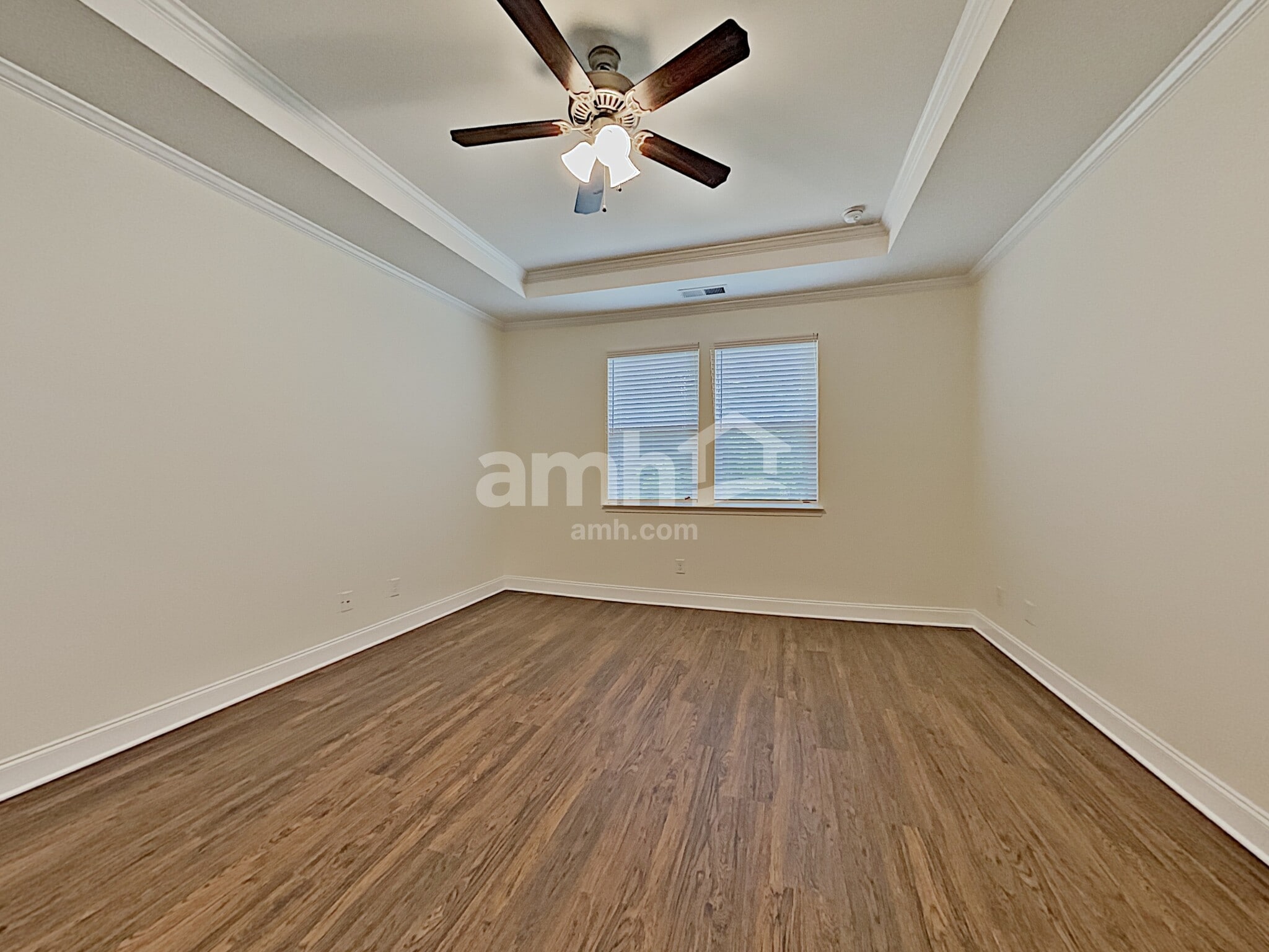 Building Photo - 154 Lindridge Dr NE