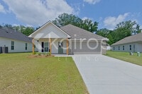 Building Photo - 22871 Balsam Dr