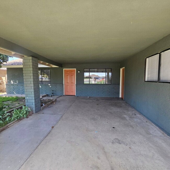 Building Photo - 2308 W Kanai Ave