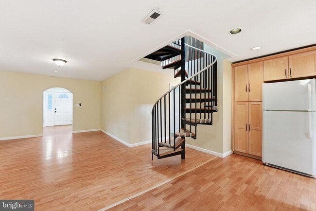 Building Photo - 7605 Fisher Dr