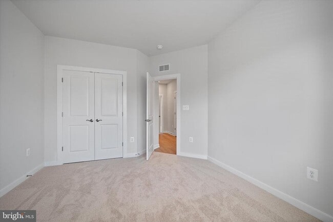 Building Photo - 1051 Venifena Terrace SE