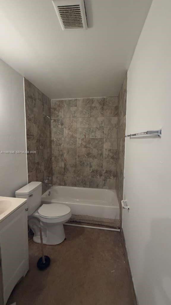 Building Photo - 2748 Broadway Ave