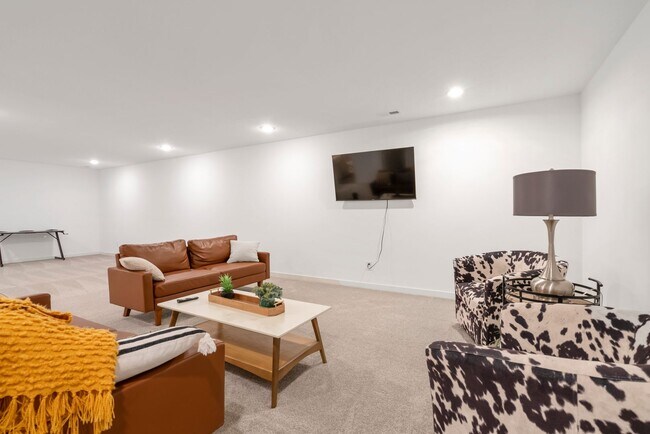 Building Photo - 116 Axlewood Dr