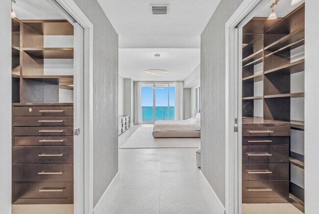 Building Photo - 50 South Pointe Dr