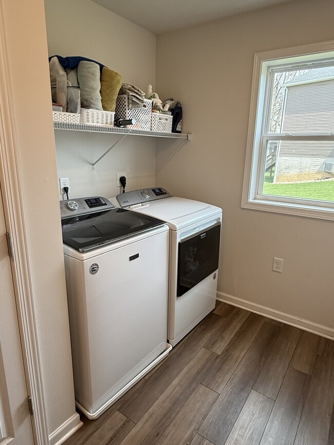 Building Photo - 166 Gwenedd Ln