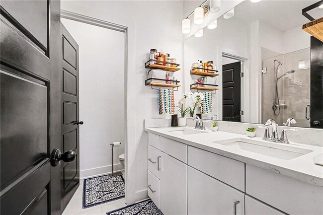 Building Photo - 2054 Rockledge Rd NE