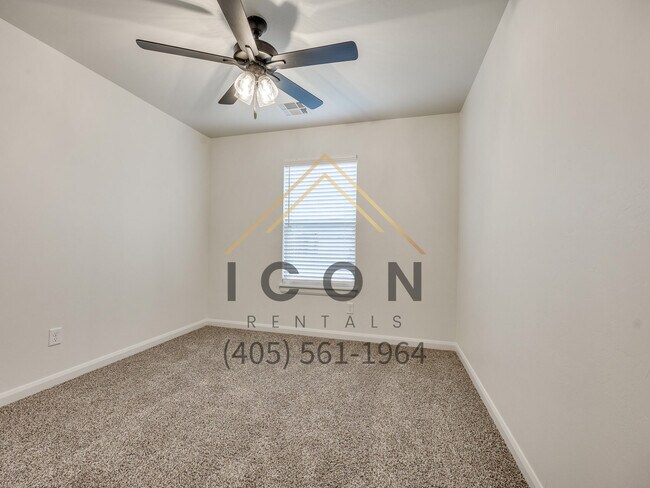 Building Photo - 5109 SE 85th St