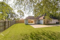 Building Photo - 13333 Parwood Ave
