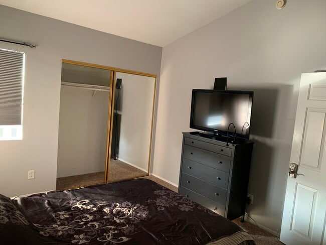 Building Photo - 4315 W 145th St