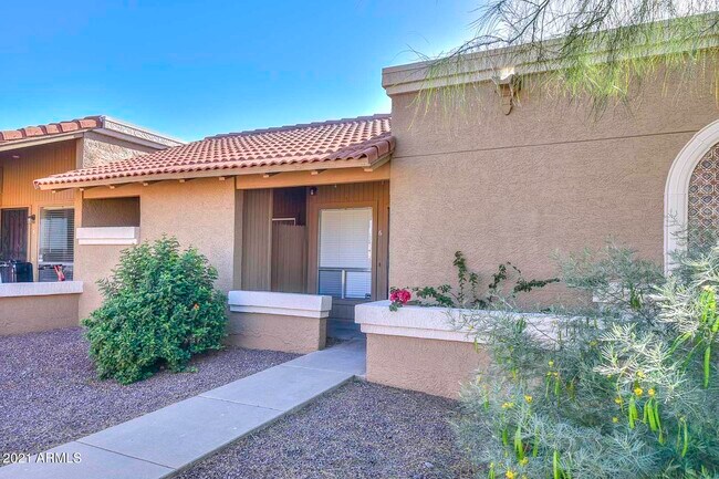 Building Photo - 20402 N 6TH Dr