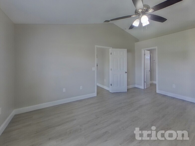 Building Photo - 906 Dartmouth Ct