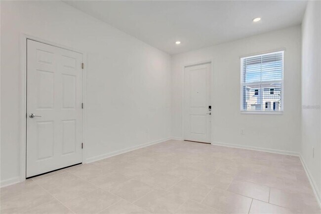 Building Photo - 7485 Stone Crk Trl