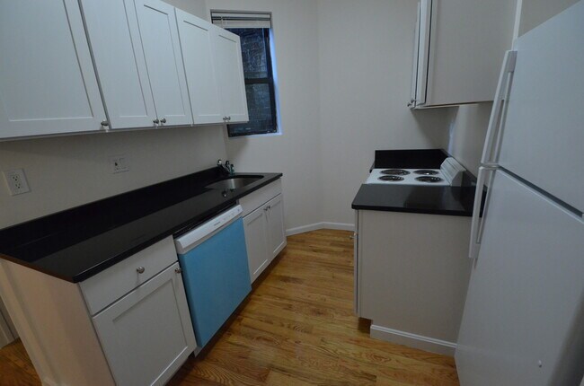 Primary Photo - 58 Westland Ave