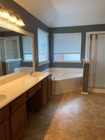 Building Photo - 9733 Old Field Dr