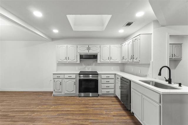 Building Photo - 1503 Bellflower Dr