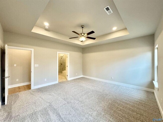 Building Photo - 6004 Gardner Maples Dr SE