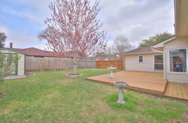 Building Photo - 3039 Becket St