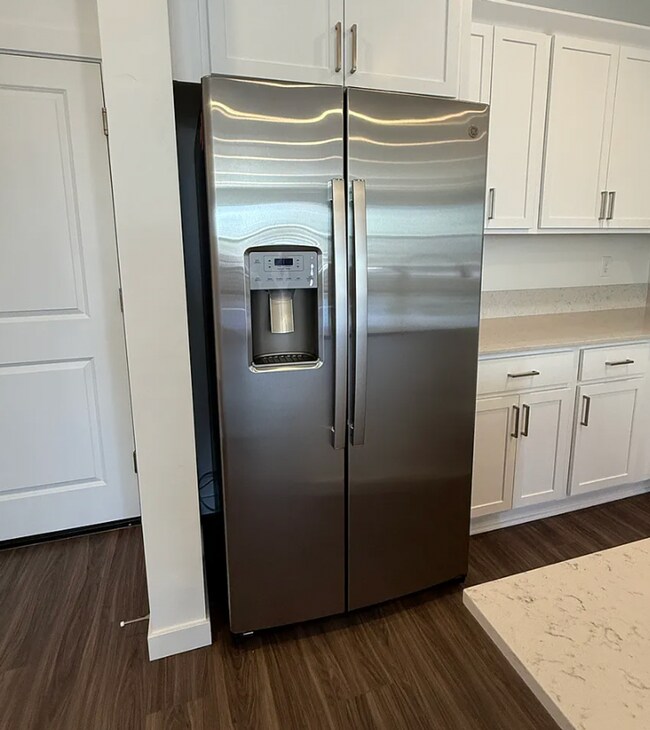 Building Photo - Brand New, Move-In Ready Townhome in Eagle!