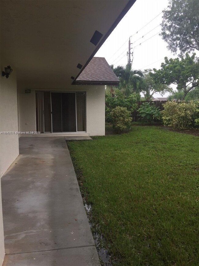 Building Photo - 968 SW 149th Terrace