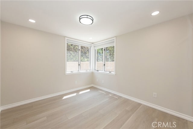 Building Photo - 2836 N Kingsgate Dr