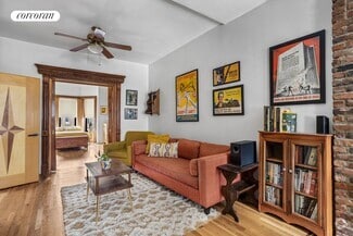 Building Photo - 432 56th St