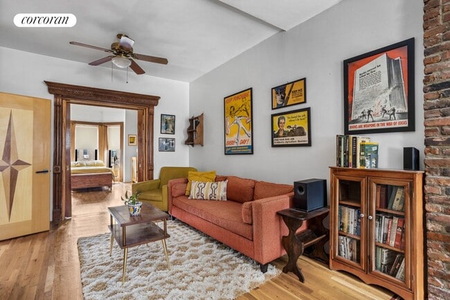 Primary Photo - 432 56th St