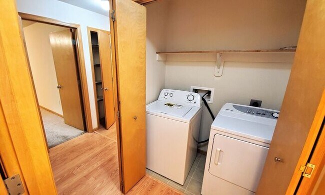 Building Photo - $1,450 | 2 Bedroom, 2 Bathroom Condo | Pets Negotiable | Available for August 1st, 2026 Move In!