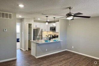 Building Photo - 1 bedroom in Austin TX 78745