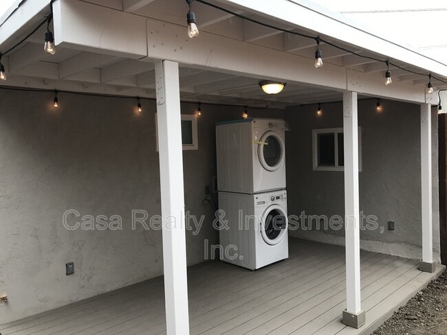 Building Photo - 4570 W 162nd St