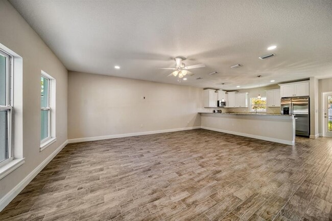 Building Photo - 8405 Daves Homes Pl