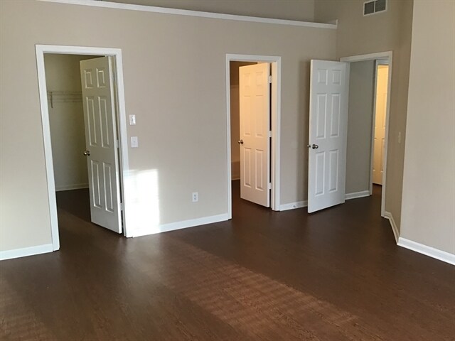 Building Photo - 2318 Lammermoor Cir