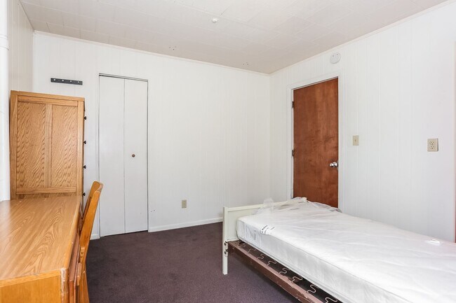 Building Photo - Available for Reservation 2026-27