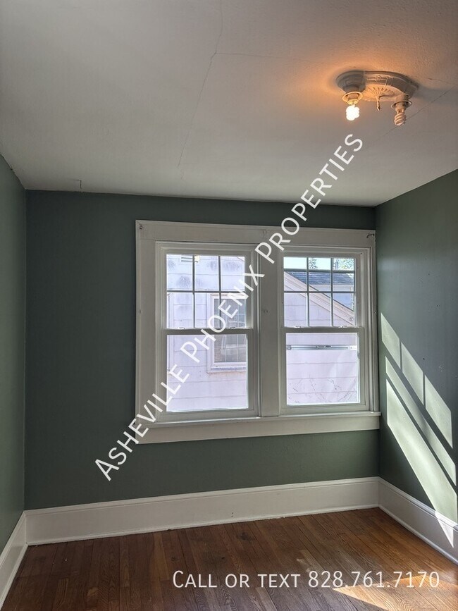 Building Photo - 31 Lucerne Ave