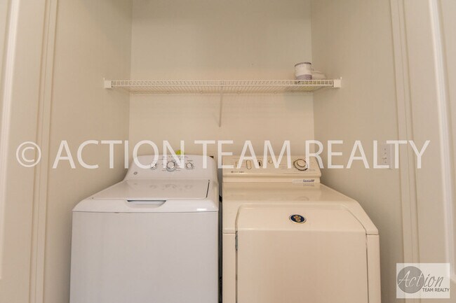 Building Photo - 13533 Venicia Way