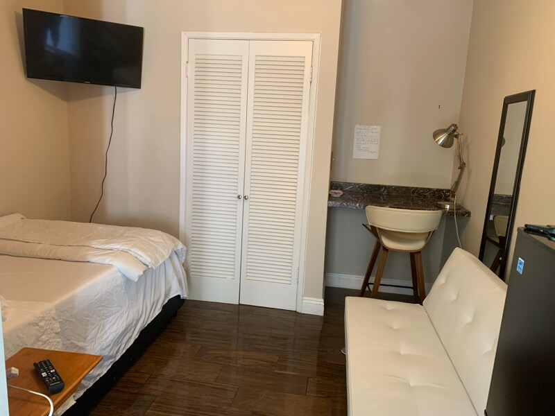 Building Photo - 22970 Crespi St