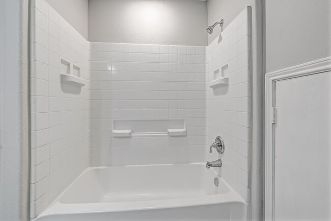 Building Photo - 14418 Cellini Dr