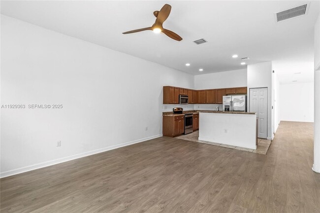 Building Photo - 3560 W 88th St