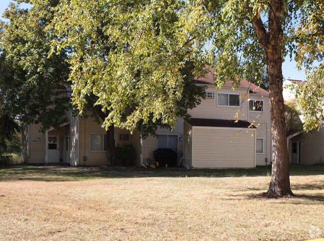 Maple Knoll Apartments Maplewood, MN Apartment Finder
