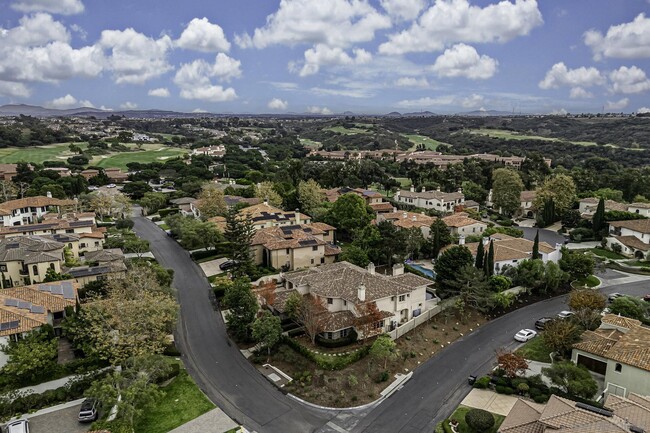 Building Photo - 5259 Meadows Del Mar