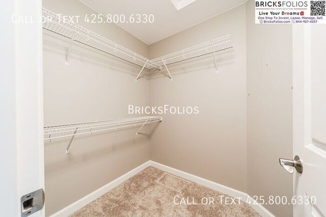 Building Photo - Spacious Home For Rent in Crosswater, Lake...