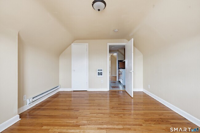 Building Photo - 976 Capitol Ave