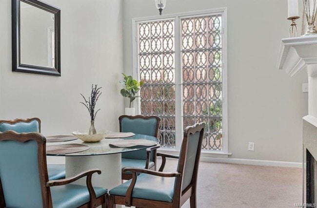 Building Photo - 2988 Old Farm Rd