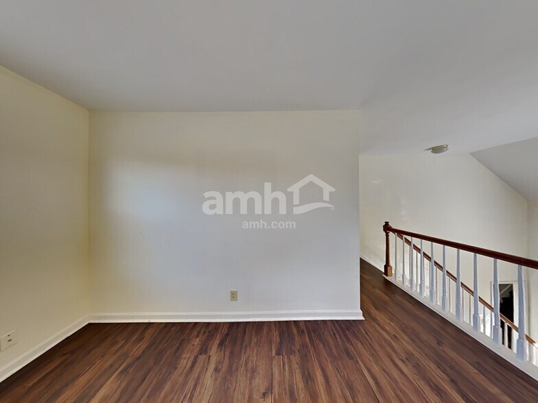 Building Photo - 6337 Willow Oak Dr