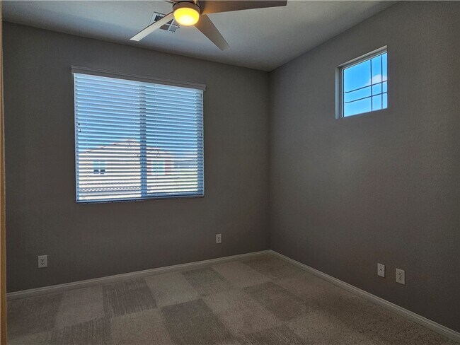 Building Photo - 9853 Fisher Bay Ct
