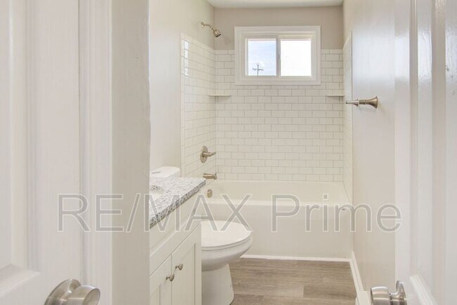 Building Photo - 7919 Thompson Rd