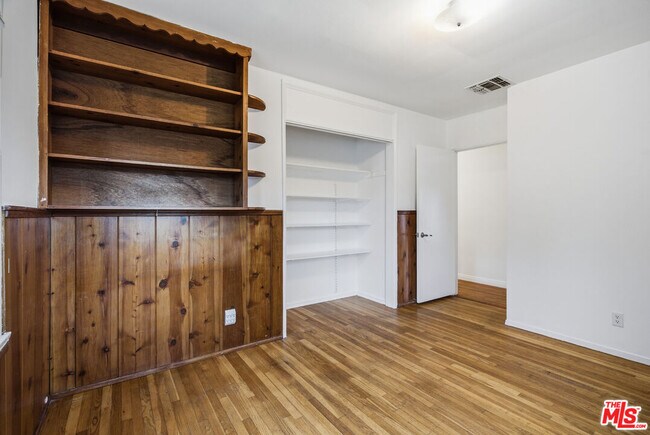 Building Photo - 12811 Cumpston St