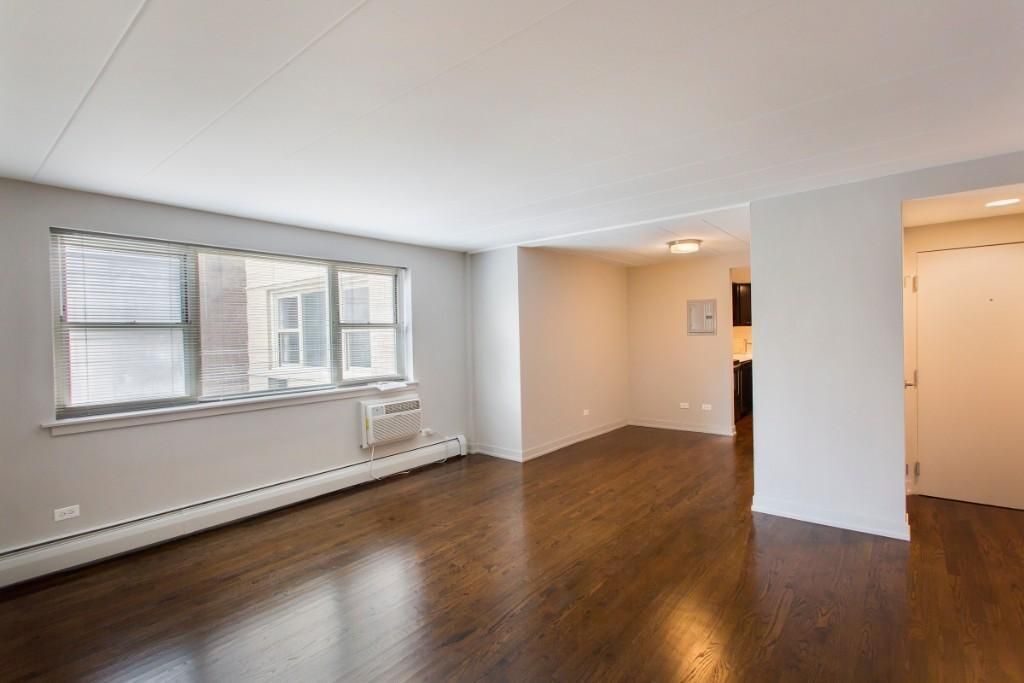 Building Photo - 6119 N Kenmore Ave