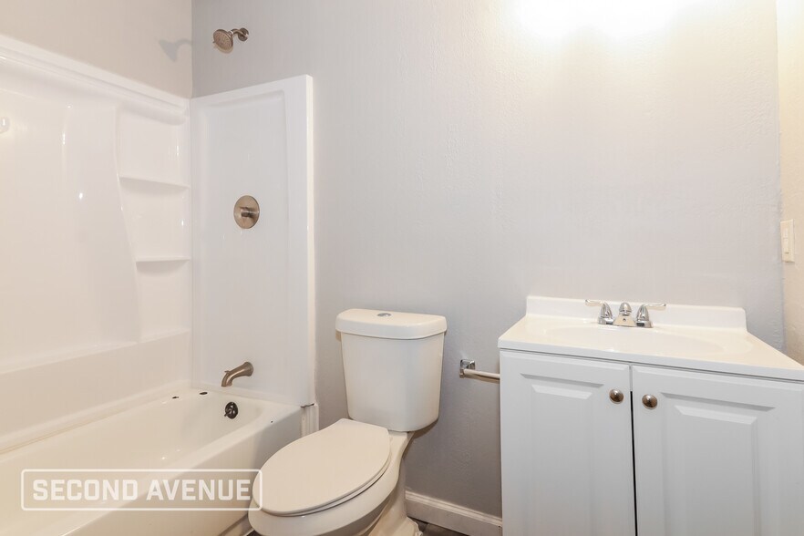 Building Photo - 622 Martingale Trail