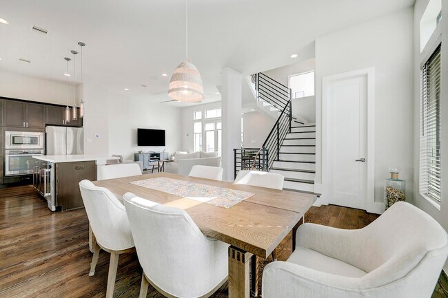 Building Photo - 5622 Kiam St